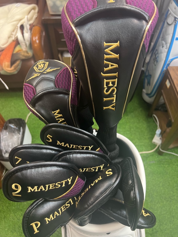 玛嘉斯帝Majesty 23年女士高尔夫套杆 3木八铁1推 碳素L硬度