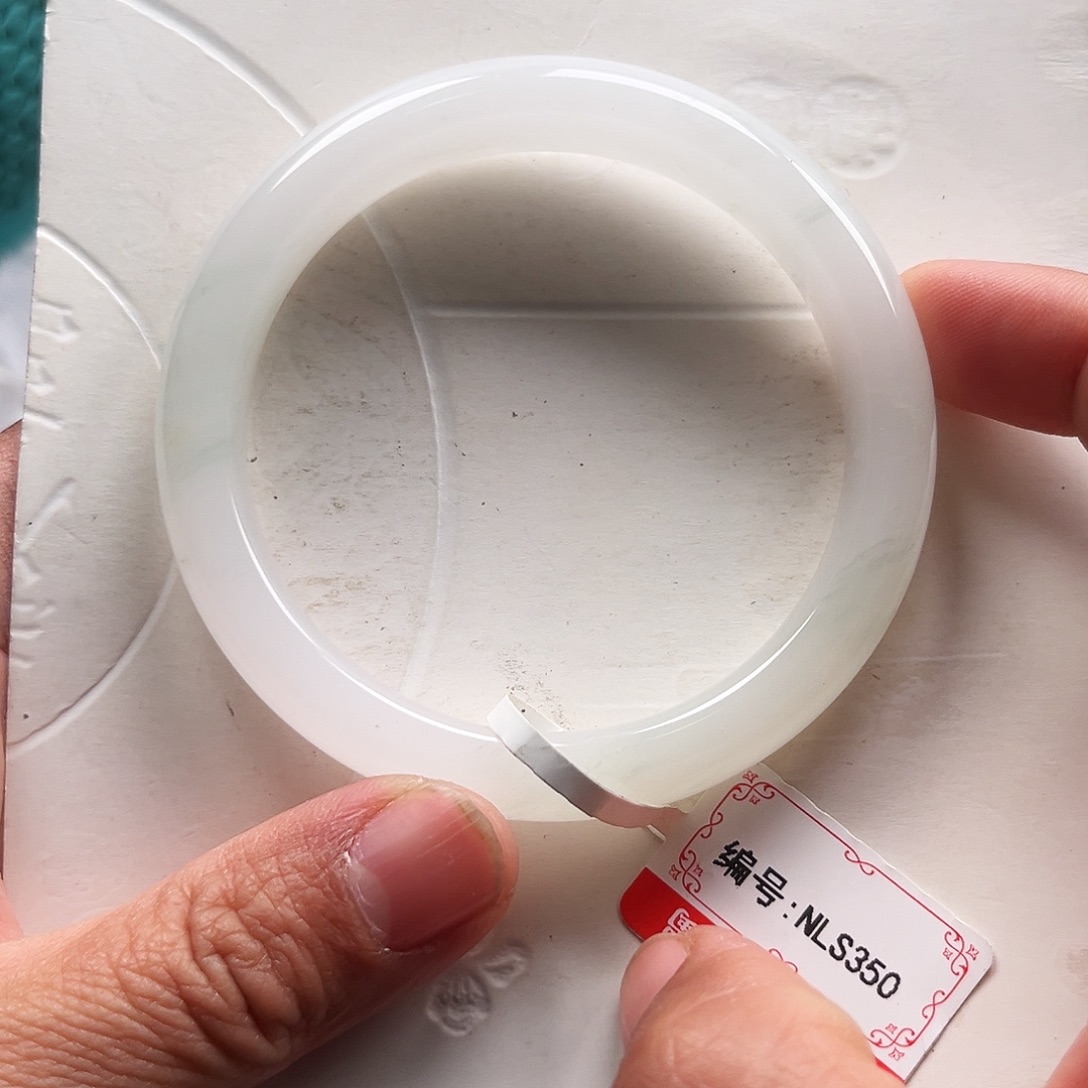 石英质玉未镶嵌手镯NLS350