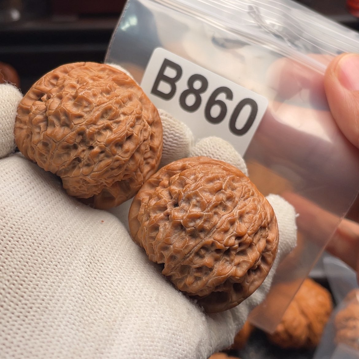 【闪购商品】文玩核桃吊坠用****wB860血麒麟41