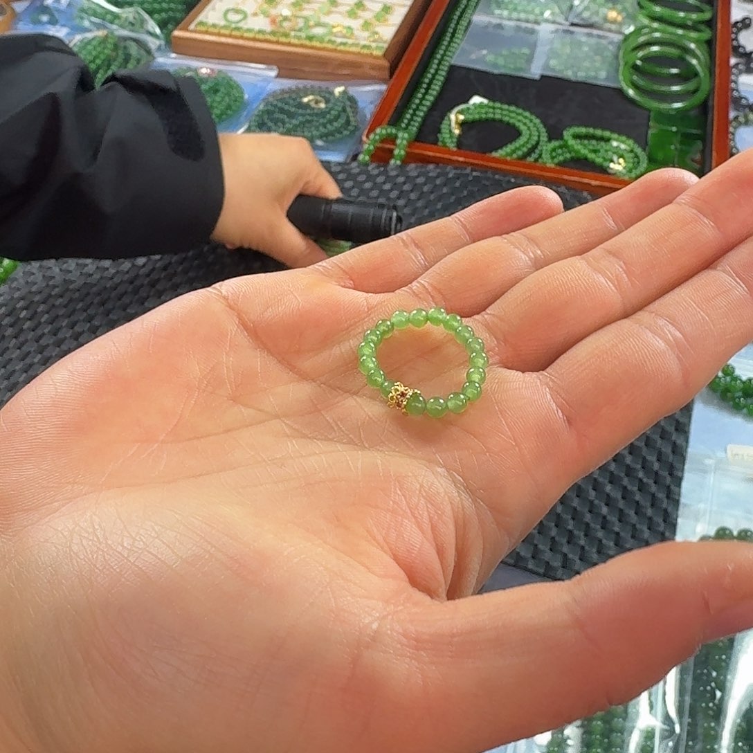 和田玉未镶嵌手链