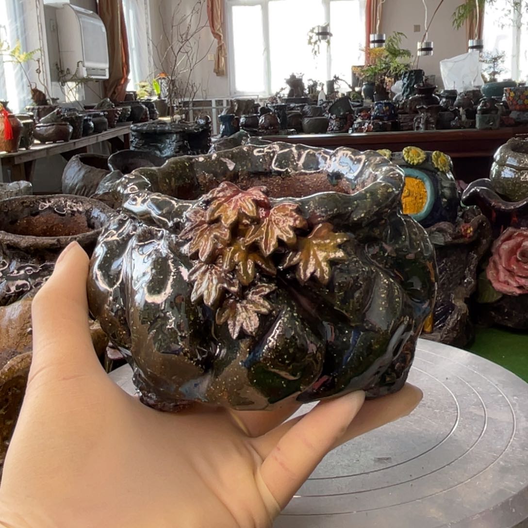 红陶粗砂陶瓷花盆