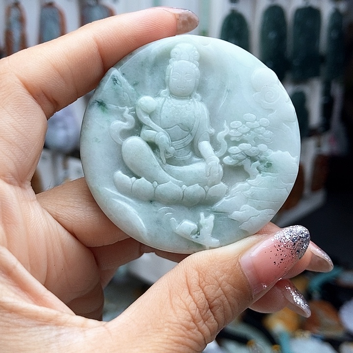 翡翠未镶嵌颈饰翡翠