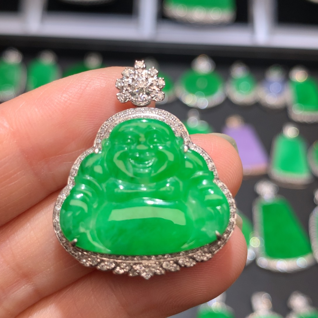 翡翠颈饰18K金镶嵌翡翠