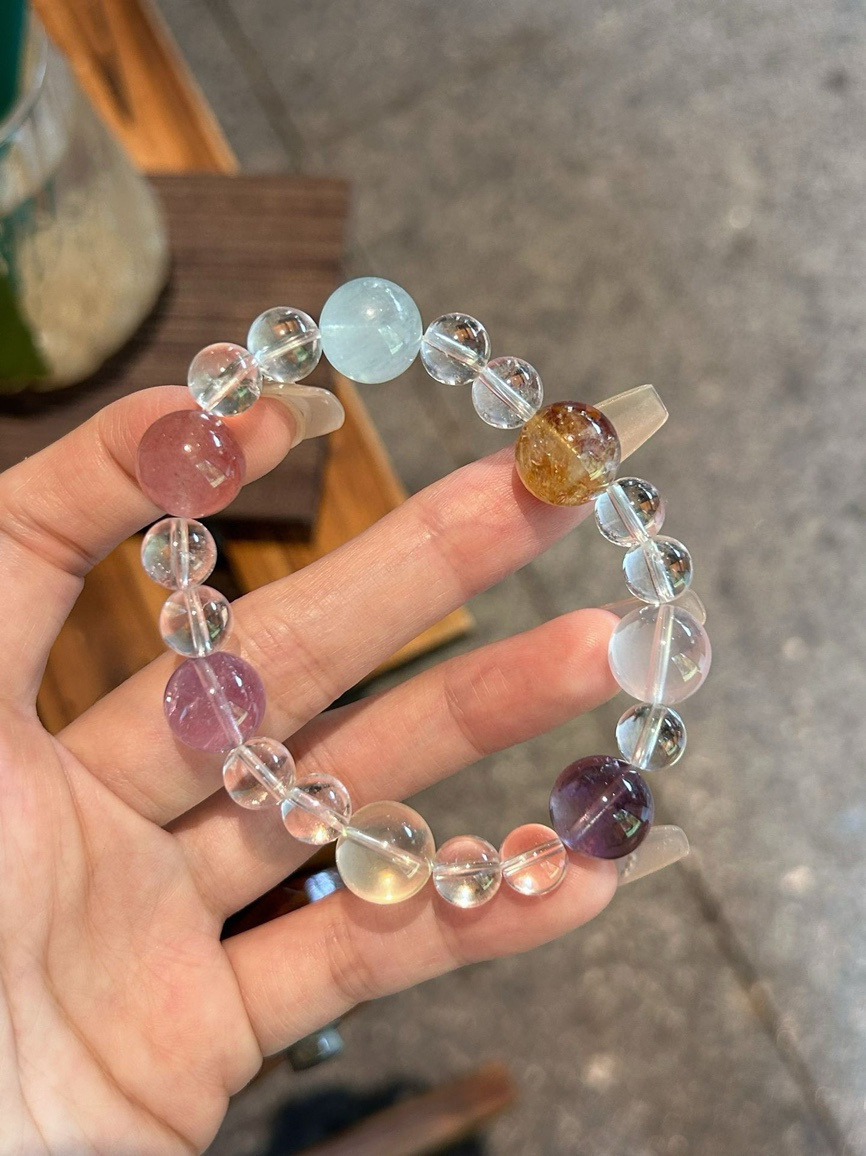 单圈精美多样多宝手链