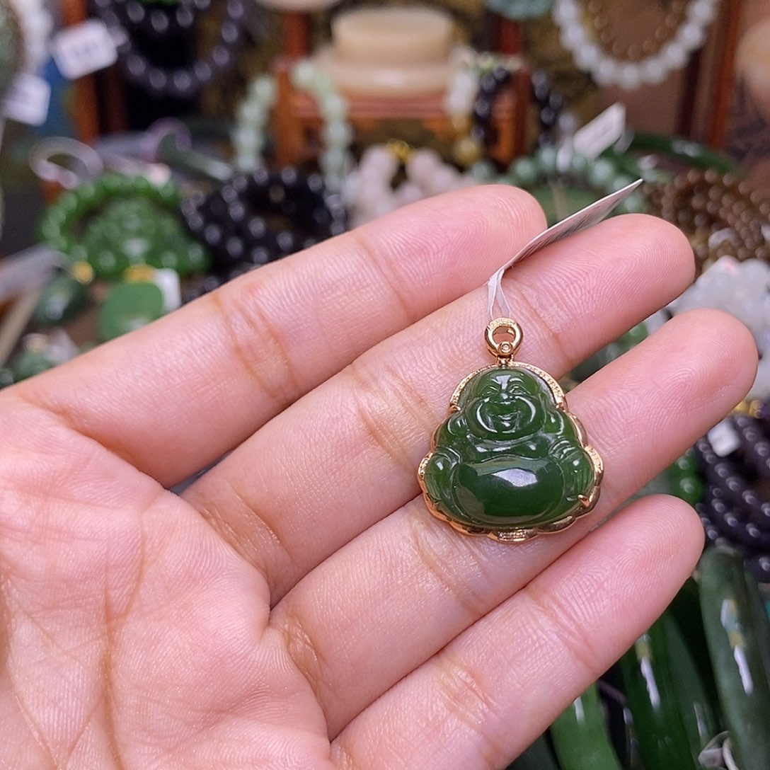和田玉未镶嵌颈饰碧玉满色满绿老料金镶佛公