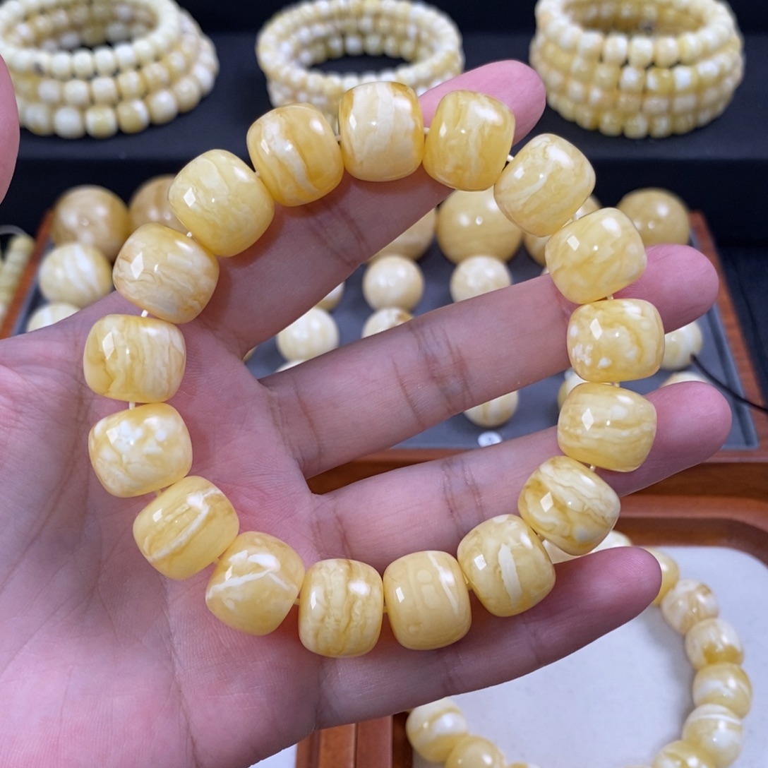 未镶嵌蜜蜡珠宝奇石