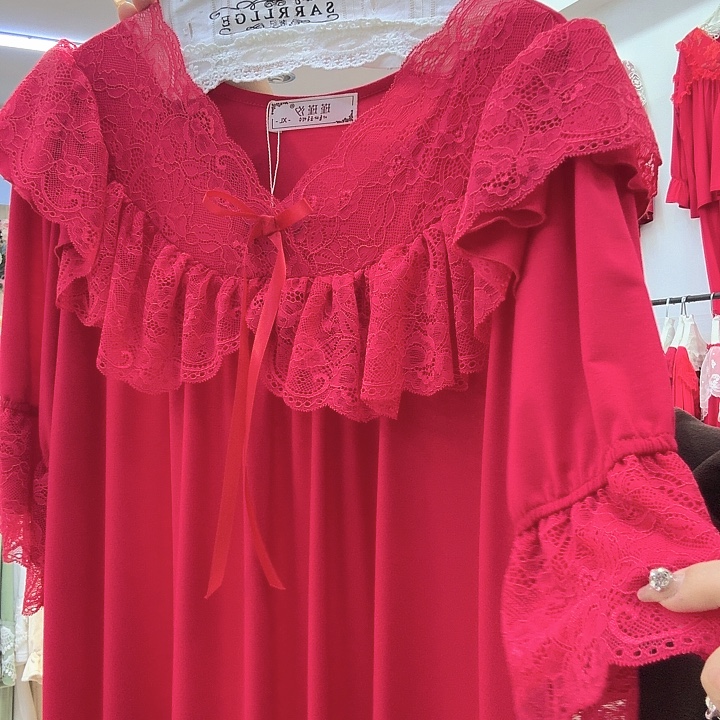 三醋酯纤维欧化睡裙