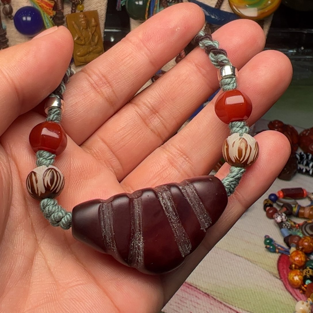 玛瑙/玉髓颈饰未镶嵌