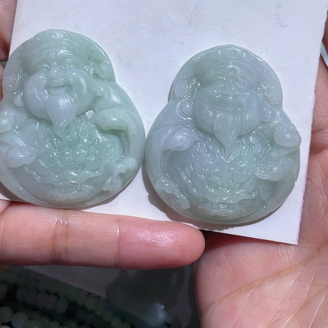 新***屋定制翡翠未镶嵌翡翠