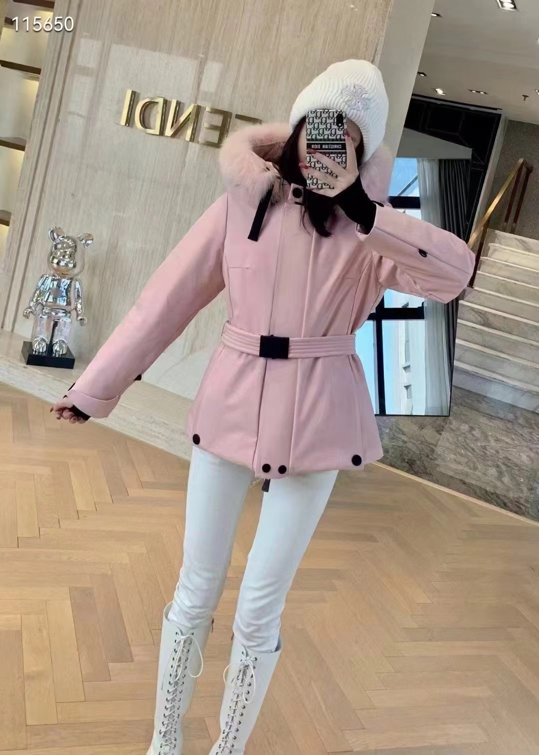 收腰毛领滑雪服显瘦
