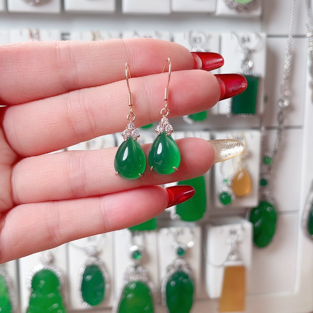 玛瑙/玉髓耳钉未镶嵌