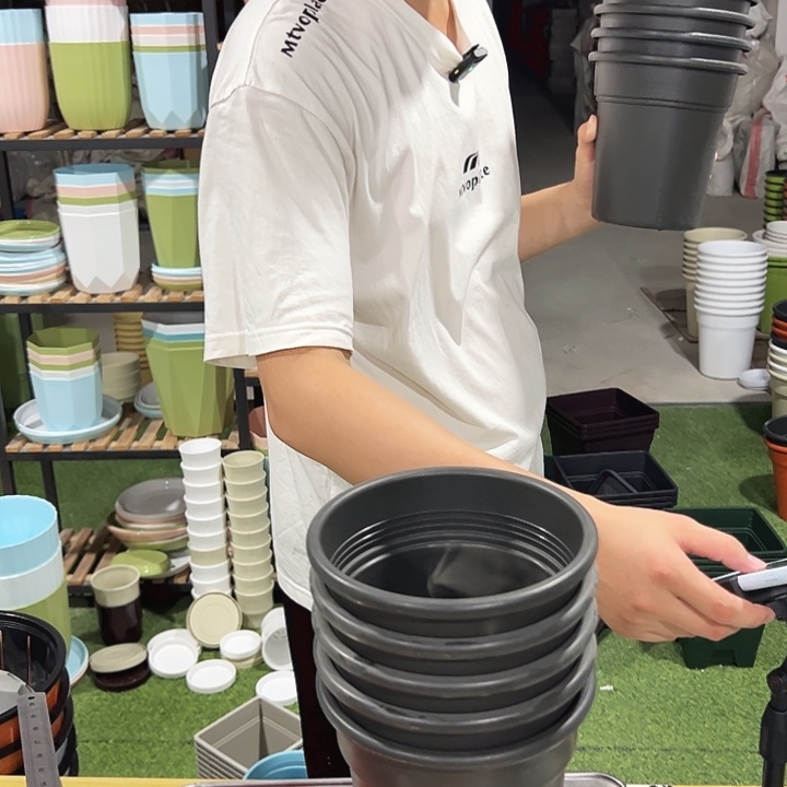 翻边口16.8高18黑色带托5只
