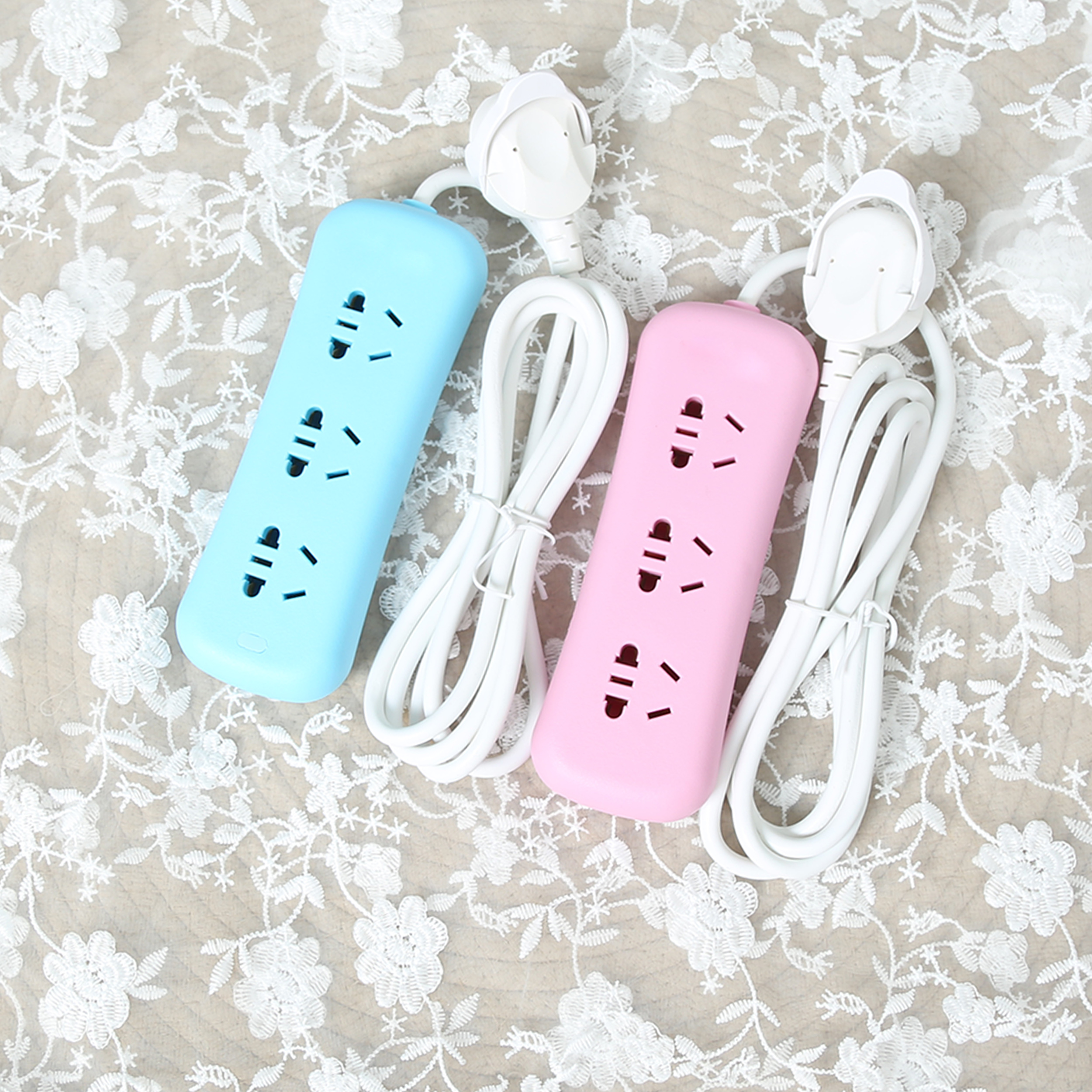 多用途五金生活电器时尚家居清新纯色高颜值多功能电源插排P- S36