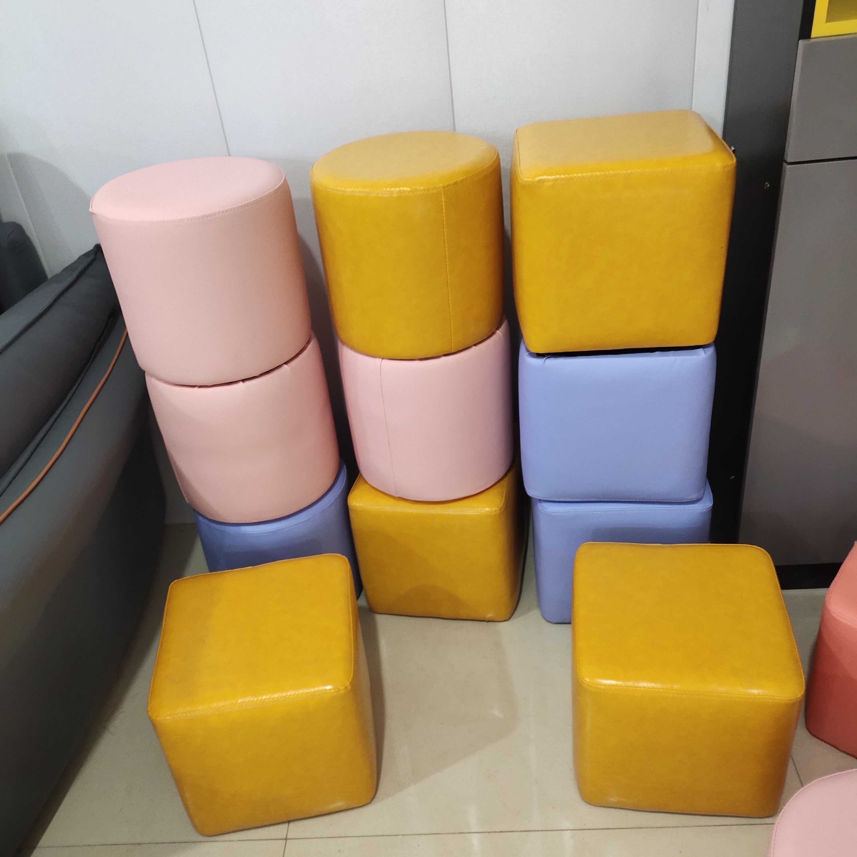 U形休闲风单人皮艺时尚沙发家用北欧摩斯风国风法式客厅鞋凳