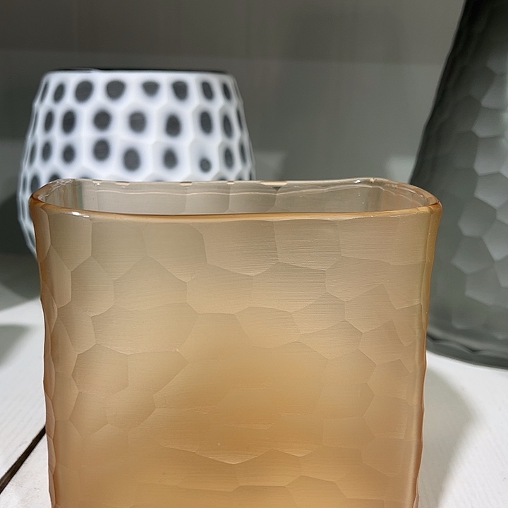 琥珀色磨刻花瓶花器高15口15