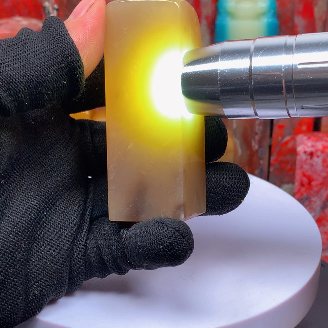 昌化石结晶黄冻印章