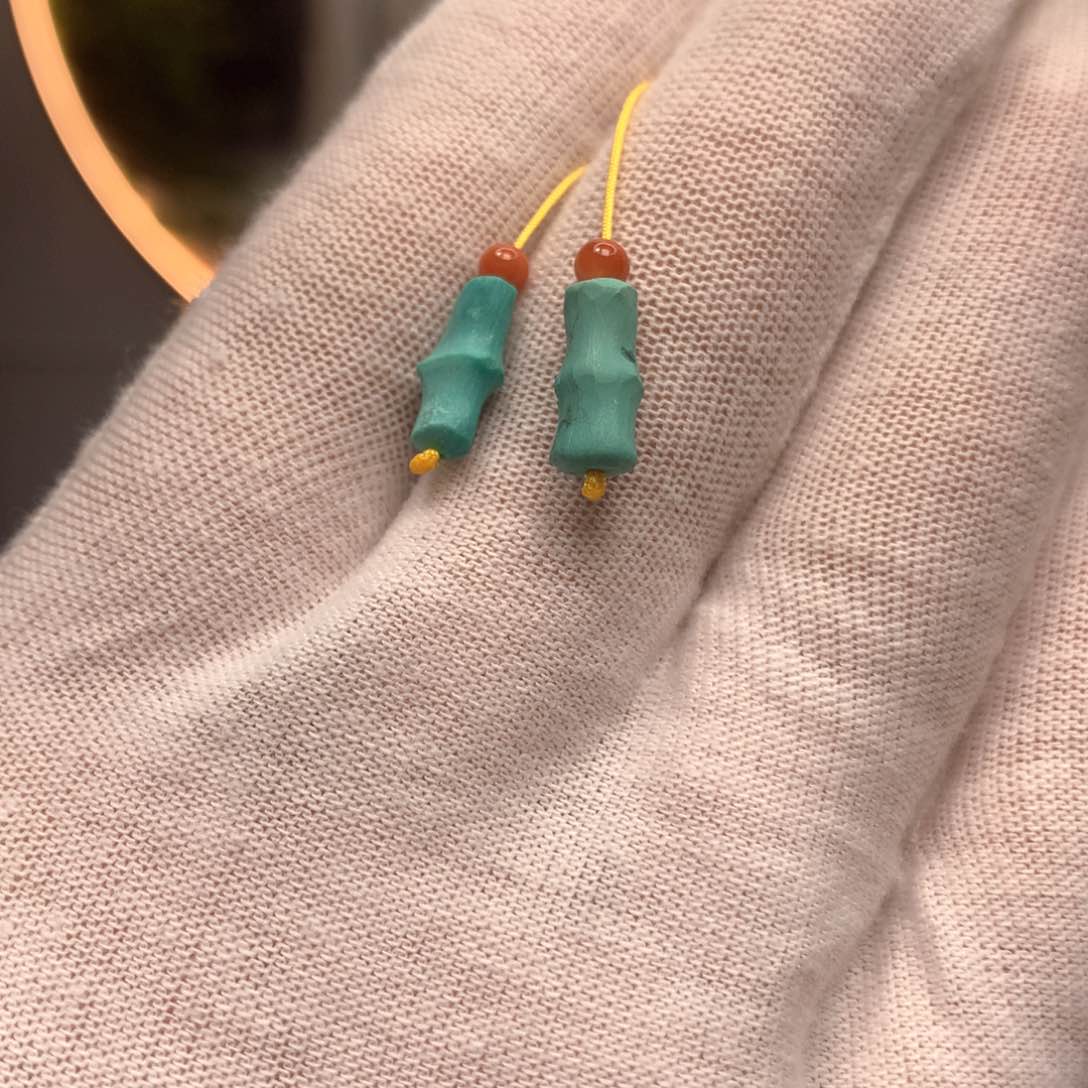 绿松石未镶嵌挂件