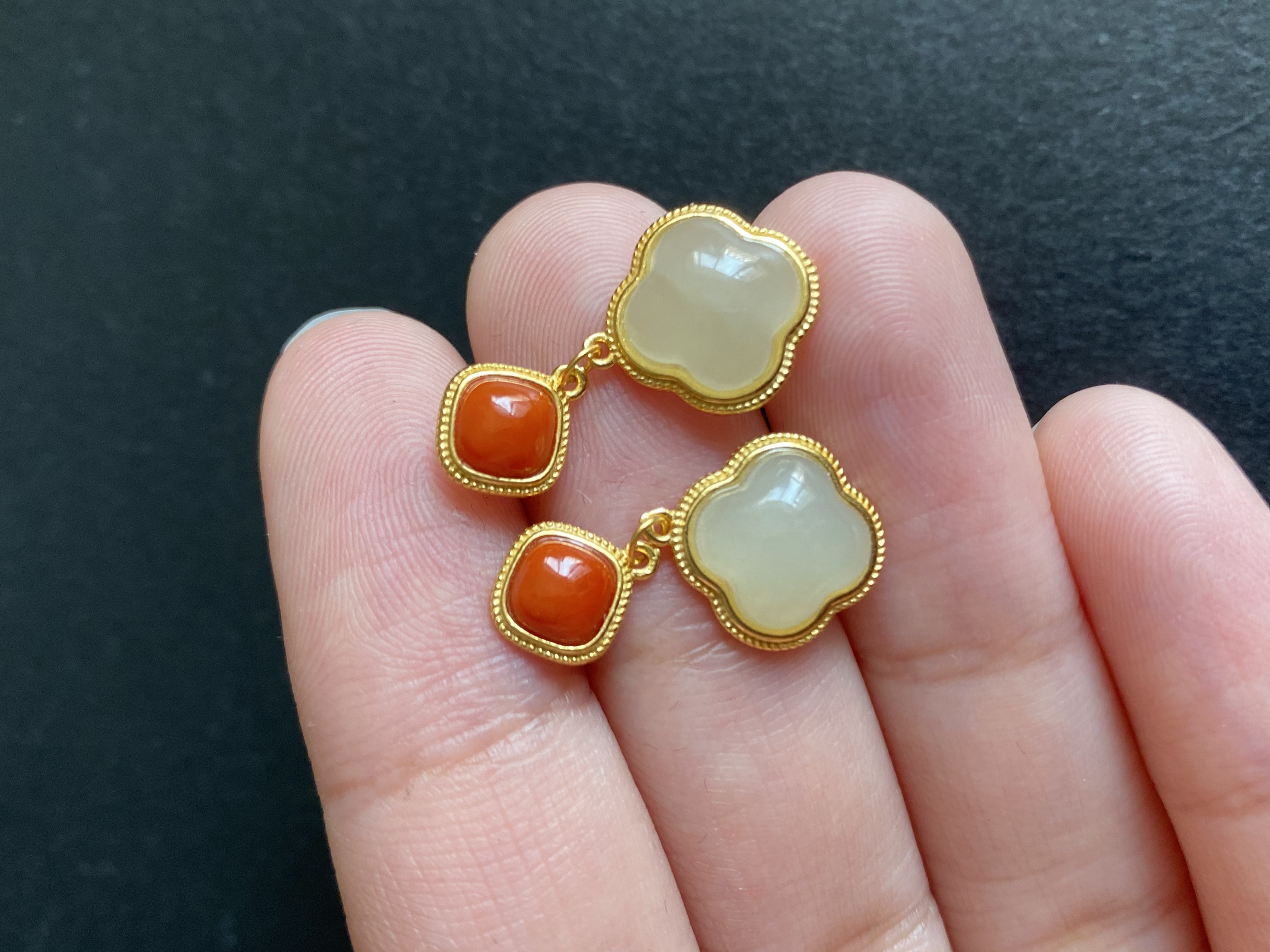 S925银藕粉设计款耳钉