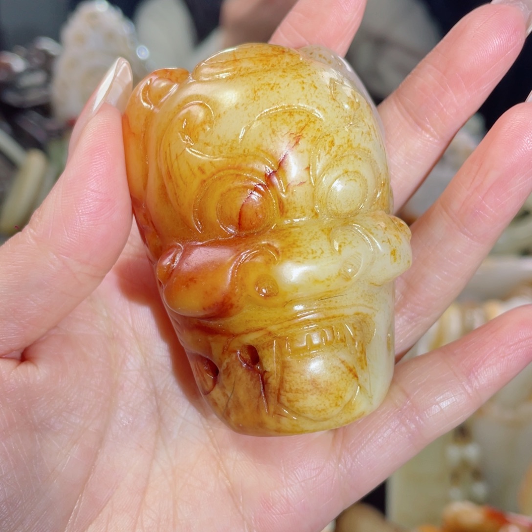 红***藏和田玉未镶嵌把件