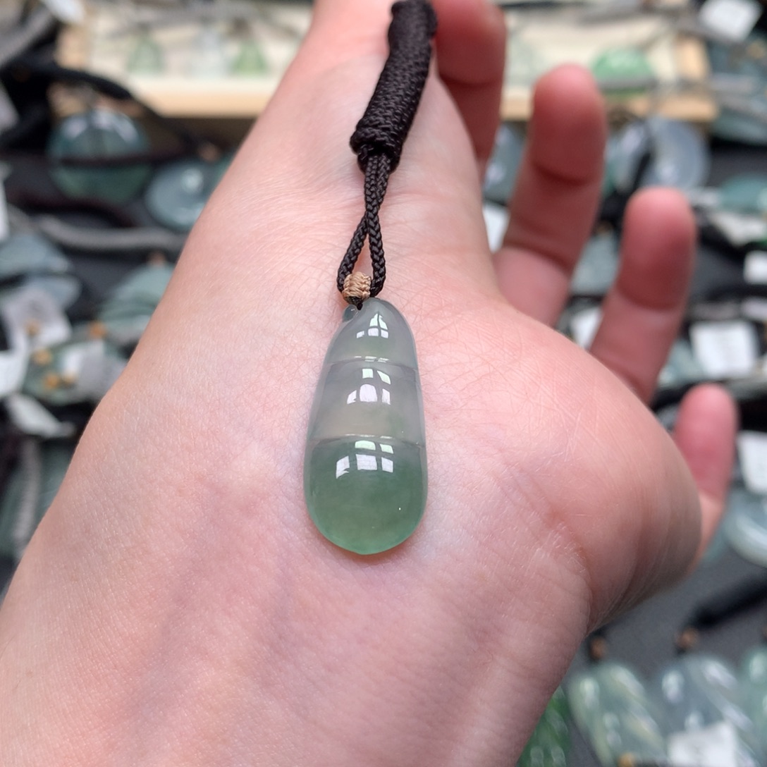 翡翠颈饰未镶嵌000000000