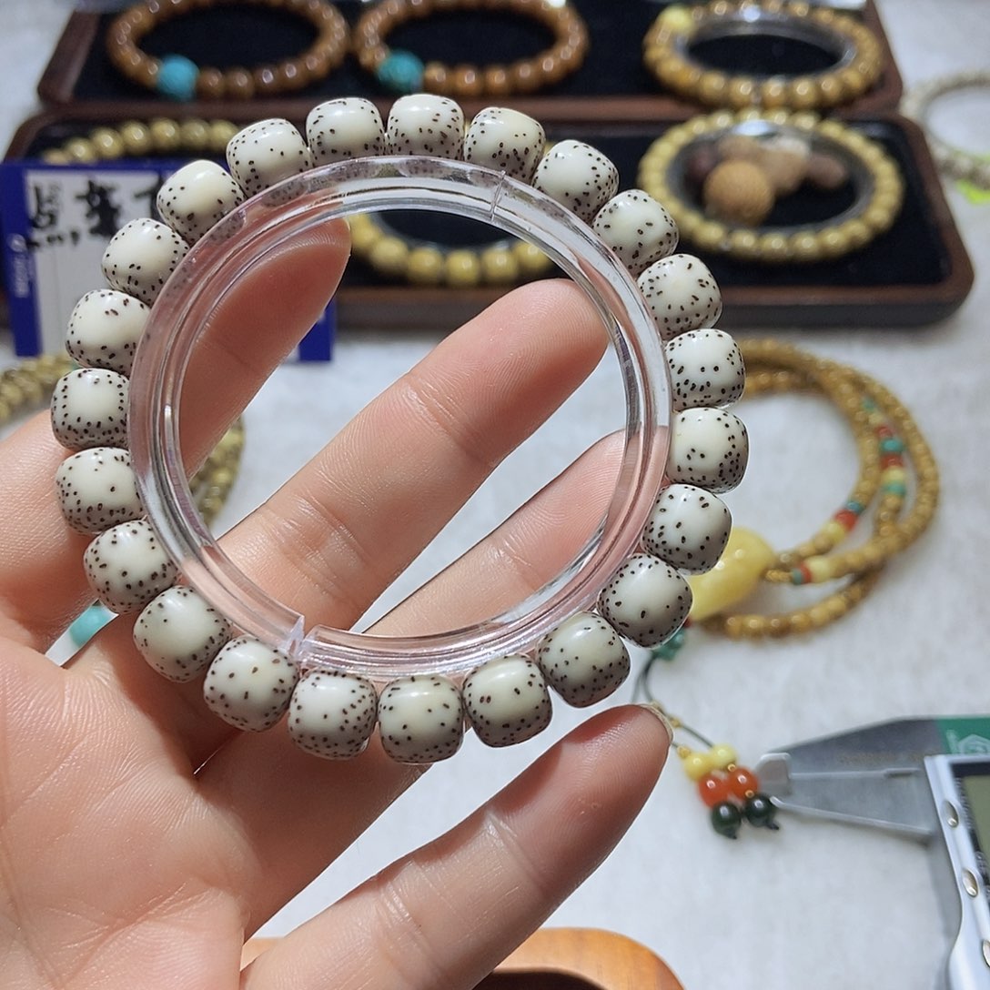 星月菩提手串侧留白骨瓷白10x 9