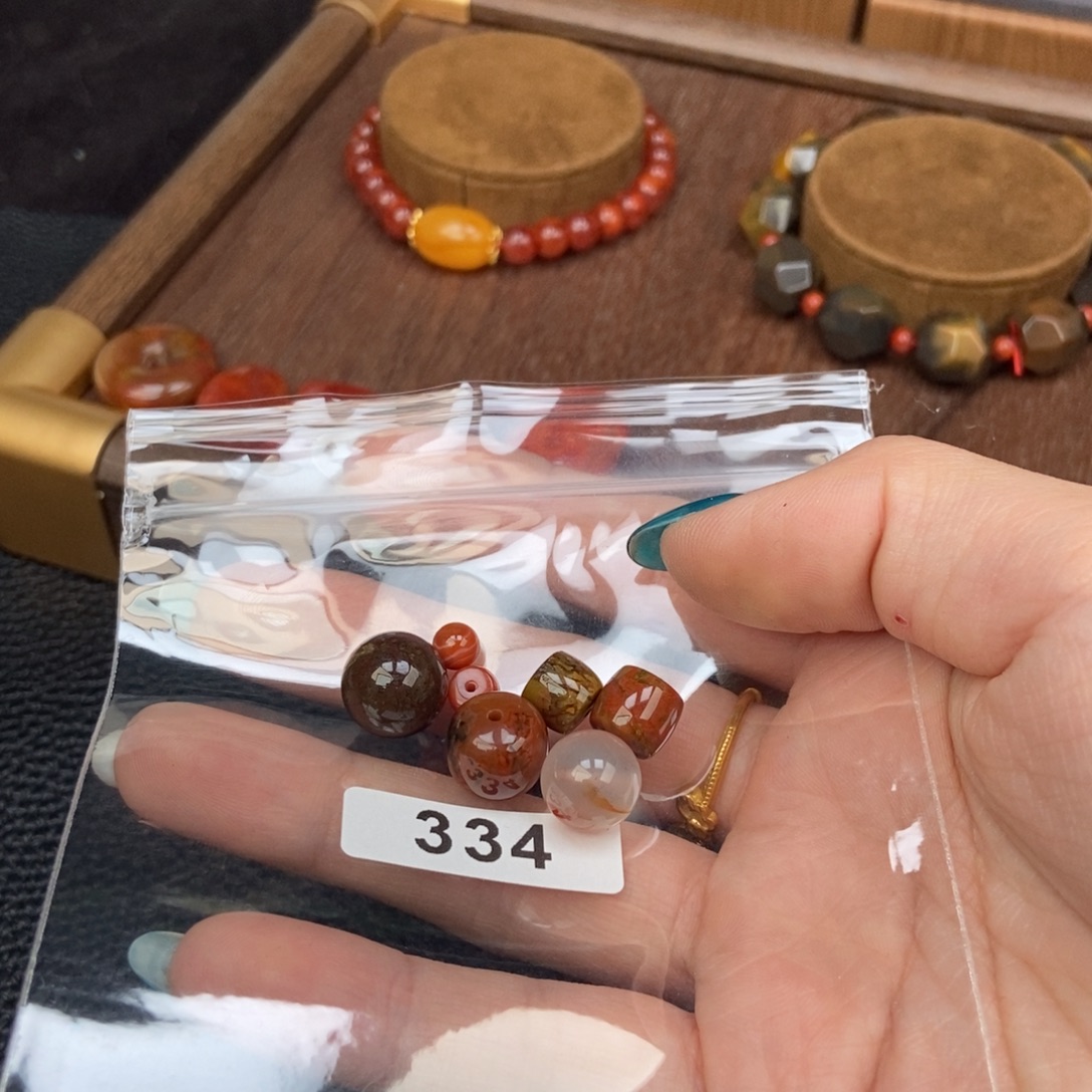 南红玛瑙未镶嵌手链