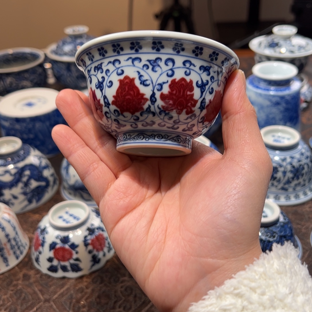 釉里红缠枝莲压手杯