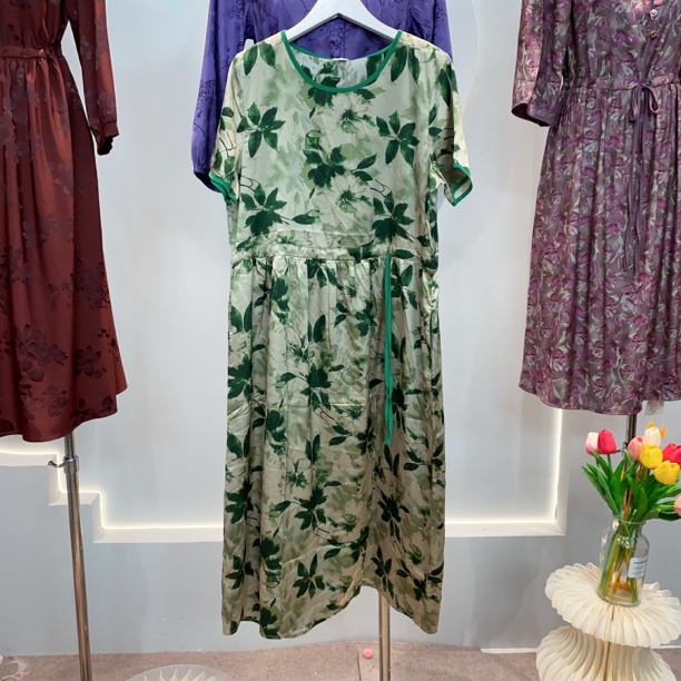 015 粉丝专享 高品质时尚气质收腰连衣裙