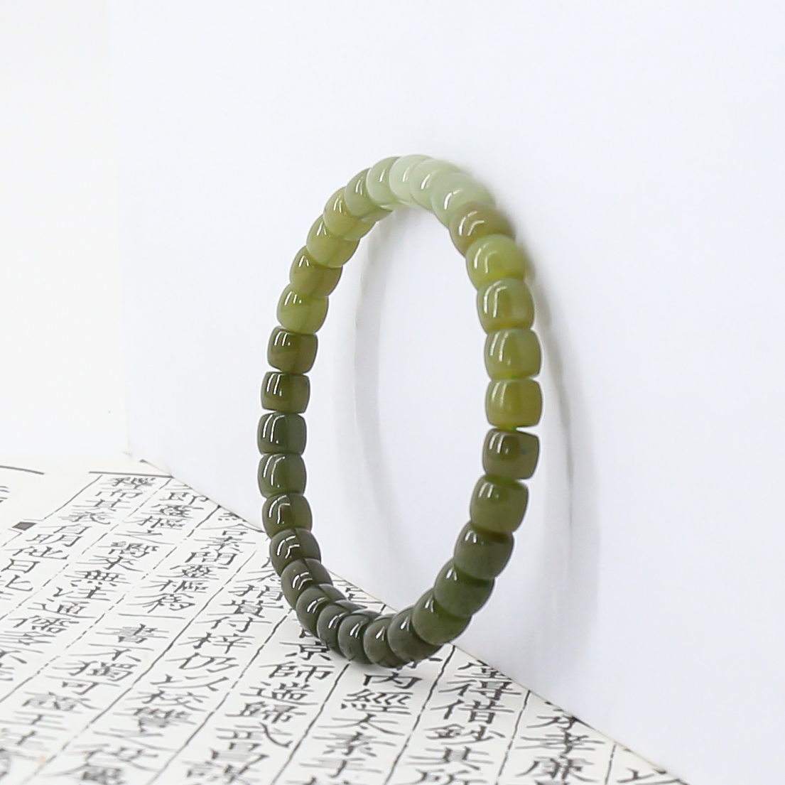 0445 和田玉渐变色精品手串wm0445（配礼盒）