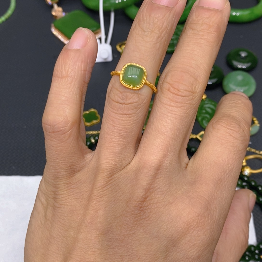 和田玉（碧玉）颈饰银S925镀金镶嵌