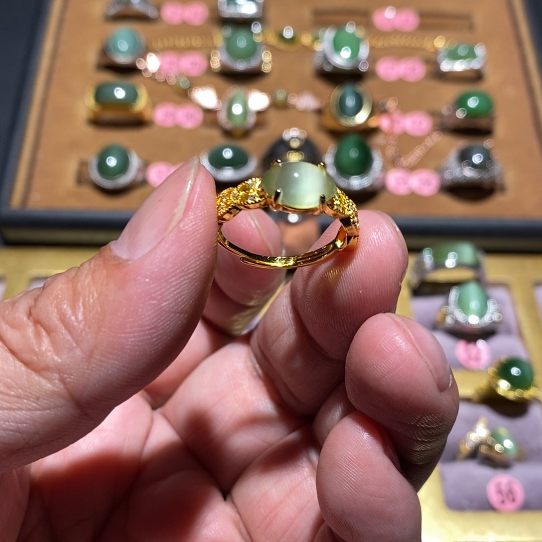 和田玉（碧玉）戒指未镶嵌