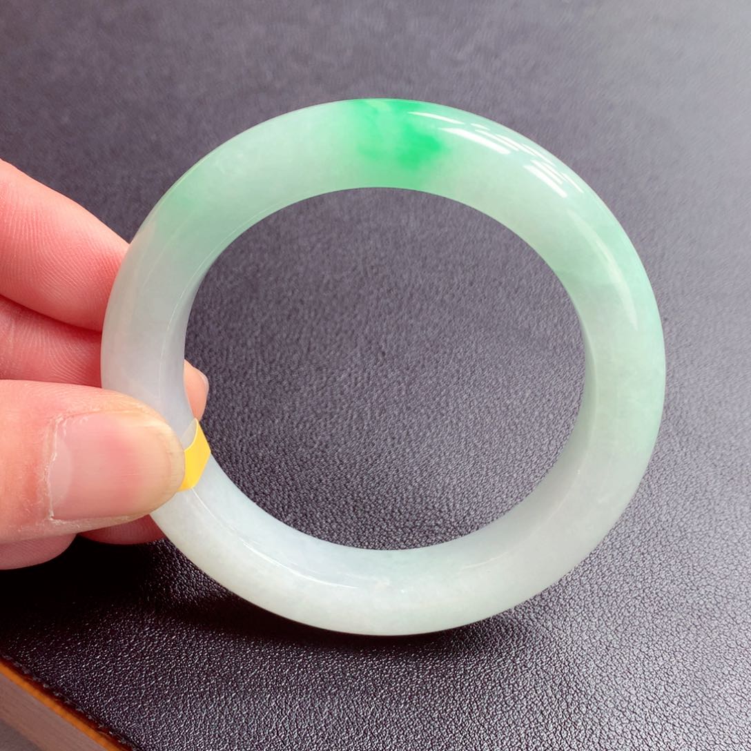 翡翠未镶嵌手镯缅甸翡翠