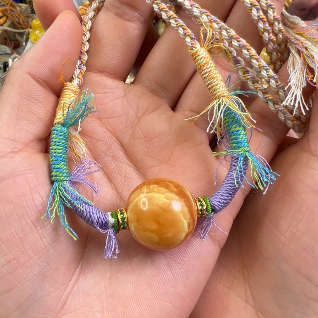 未镶嵌蜜蜡裸石蜜蜡