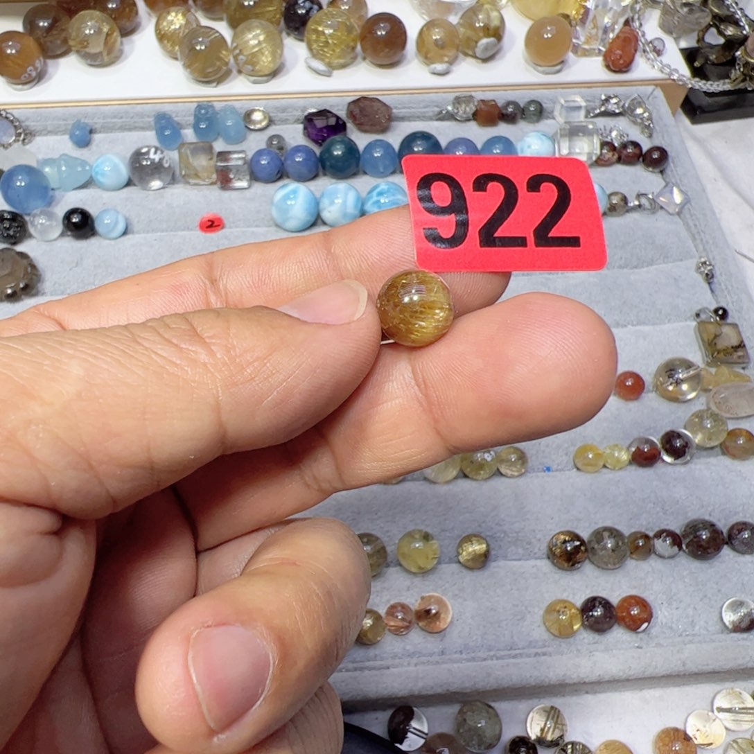 水晶颈饰未镶嵌?****O天然水晶