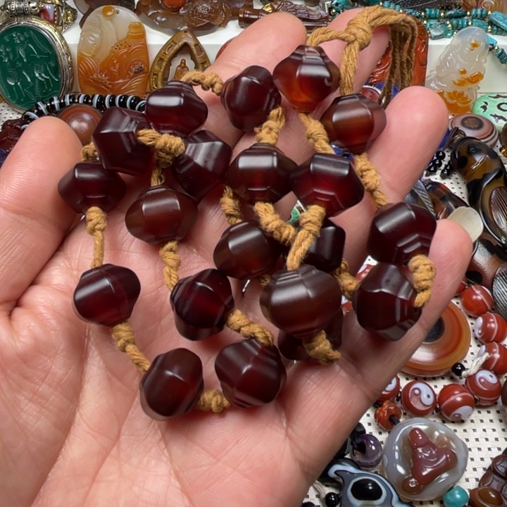 玛瑙/玉髓未镶嵌颈饰