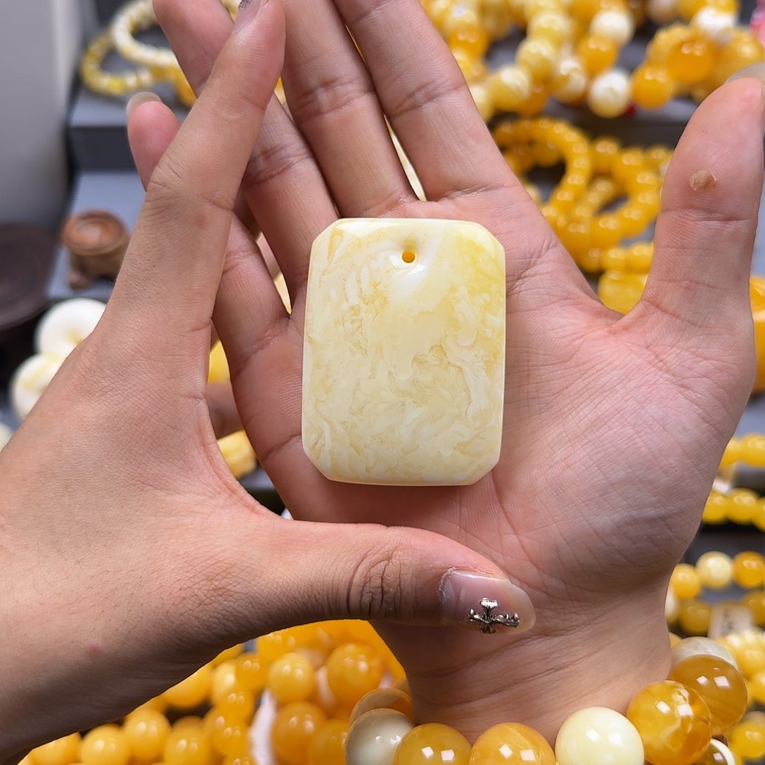 琥珀珠宝奇石未镶嵌方牌