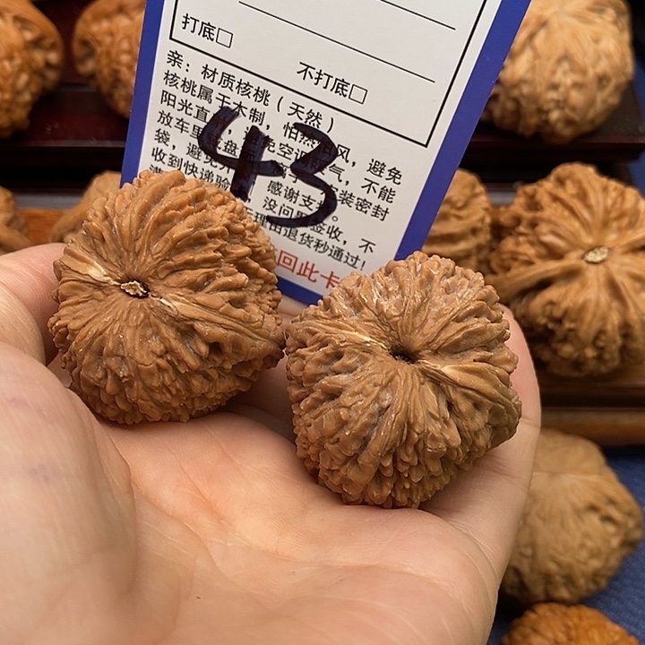 吊坠桃核大蒜头狮子头37