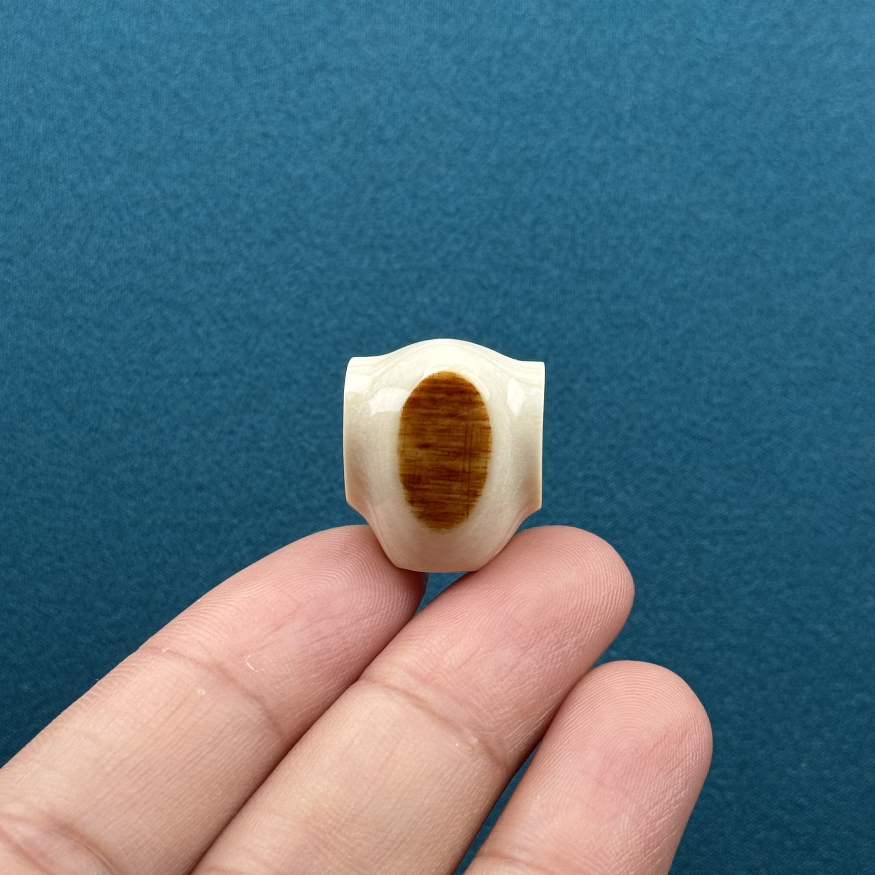 S64-16天然猛犸牙黄金瞳鲨鱼背三通17.3*20.1mm支持复检假一罚十