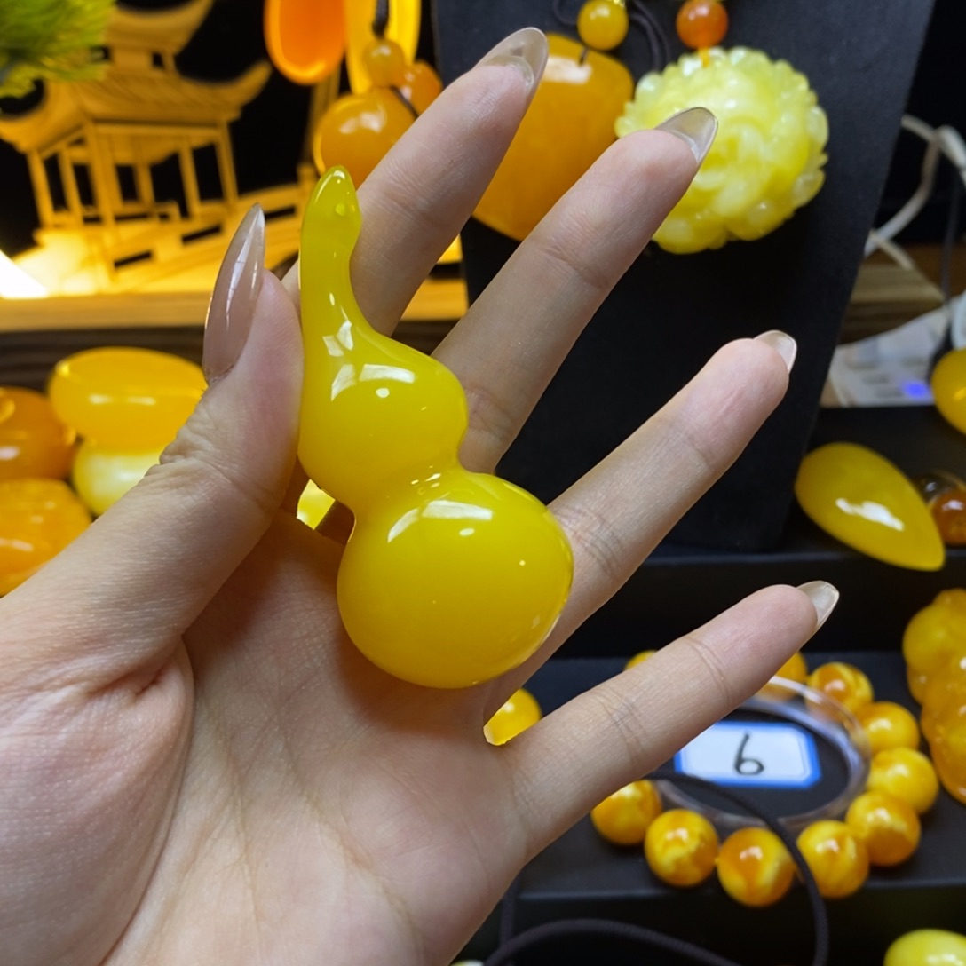 宁***风非金属全品无暇鸡油黄葫芦