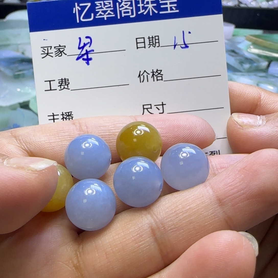 翡翠颈饰未镶嵌军