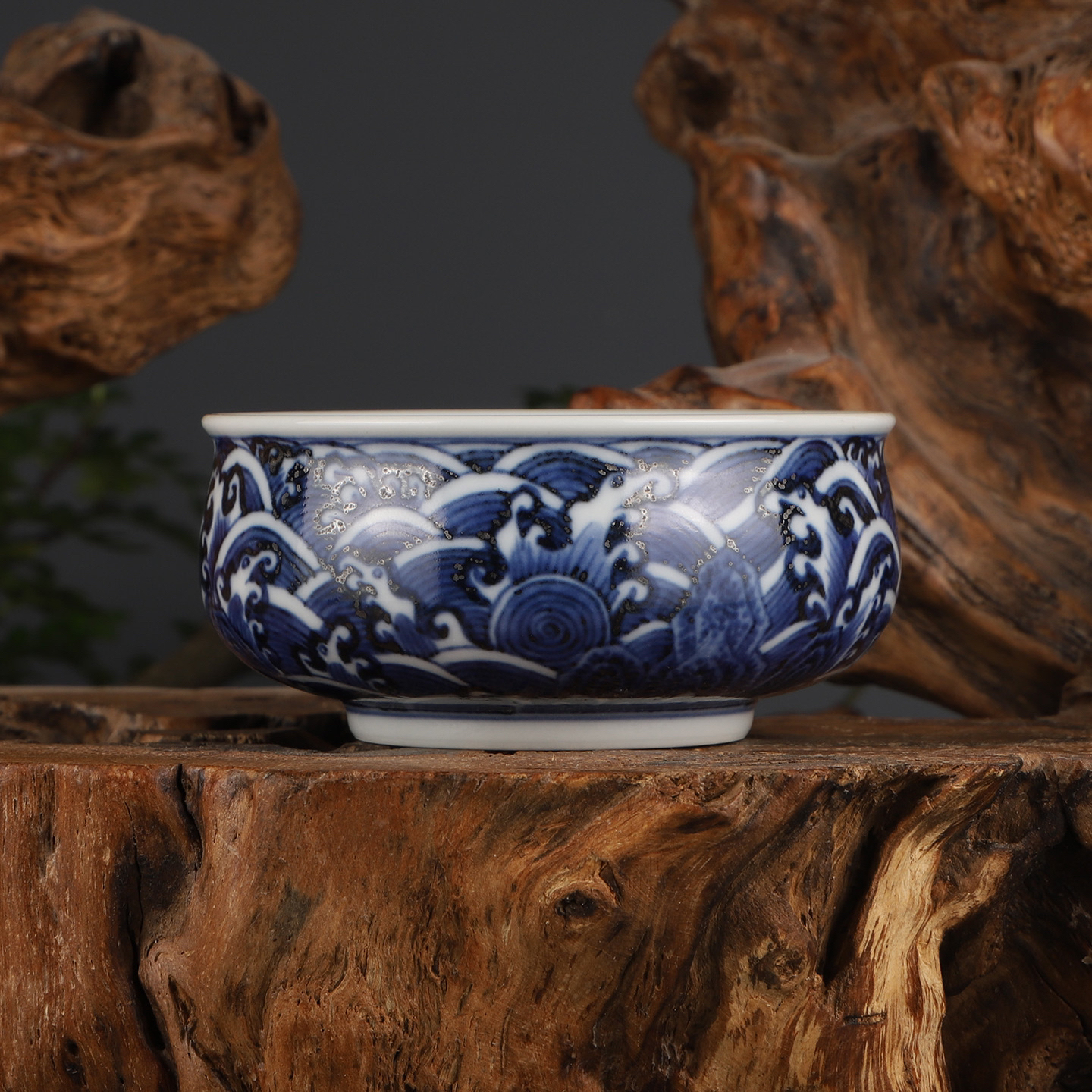 珍贤阁景德镇青花江崖海水龙纹主人杯100cc