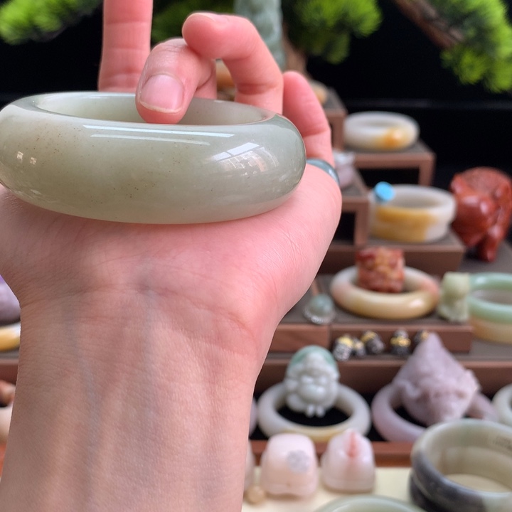 石英质玉手镯合金