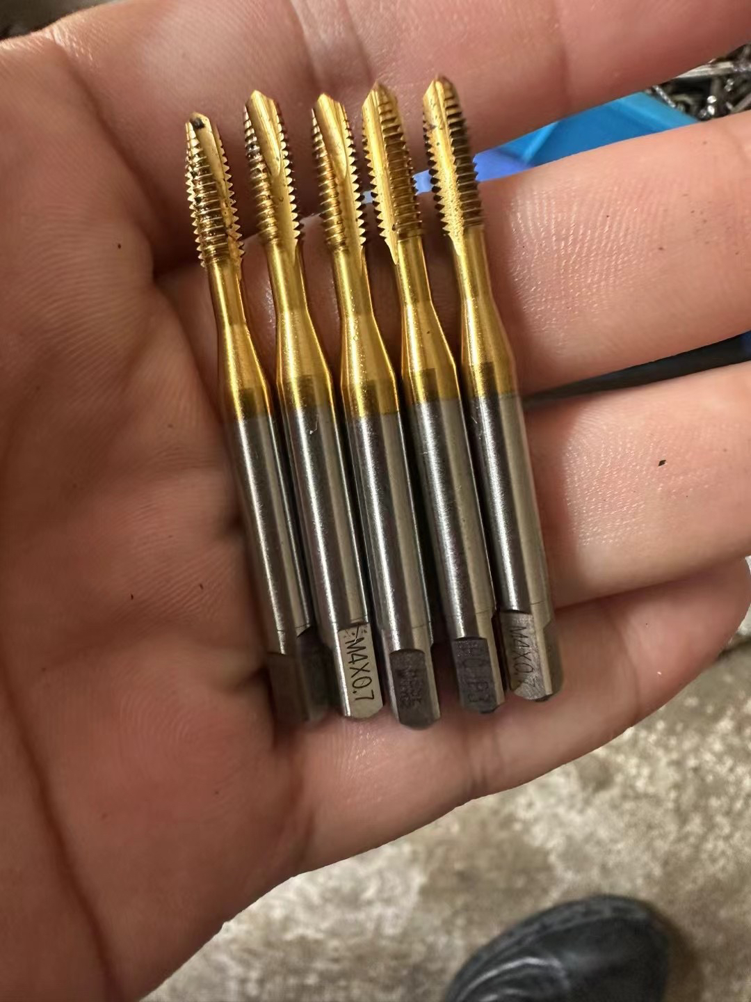 M3和M4先端丝攻YAMAWA加工不锈钢