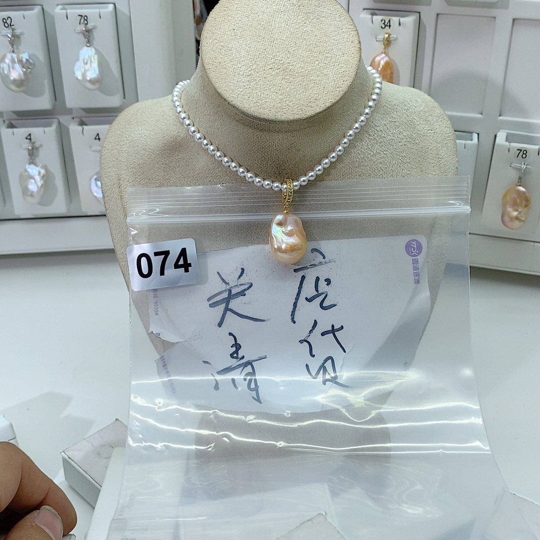 淡水珍珠颈饰合金