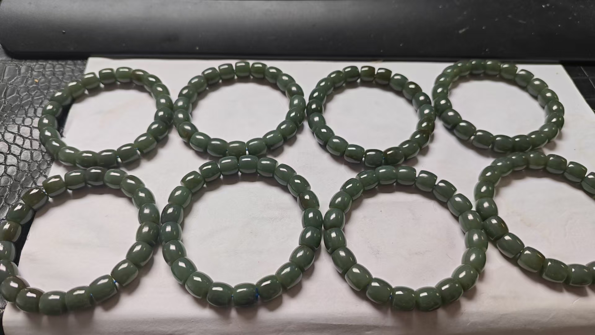 和田玉手串10mm左右多样性发其一C-458