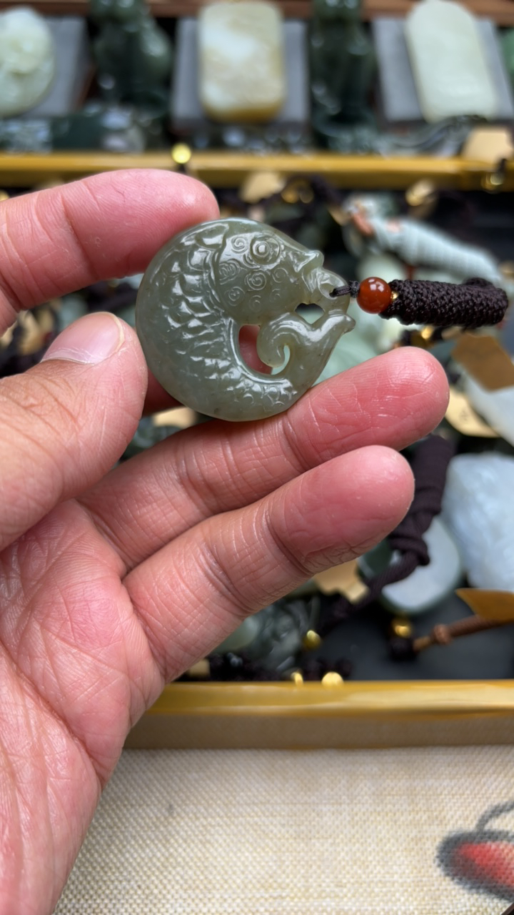 保真和田玉金玉满堂时尚吊坠百搭精雕拍一发一手工精致气质