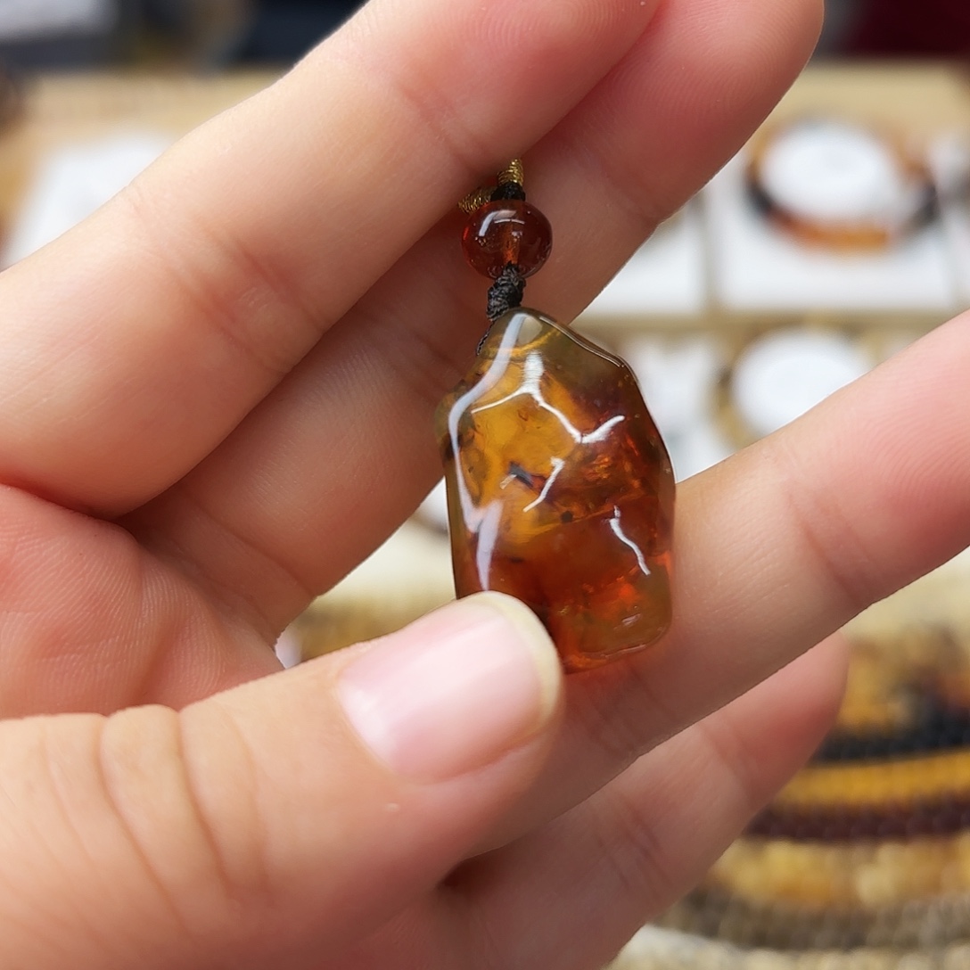 琥珀未镶嵌裸石大