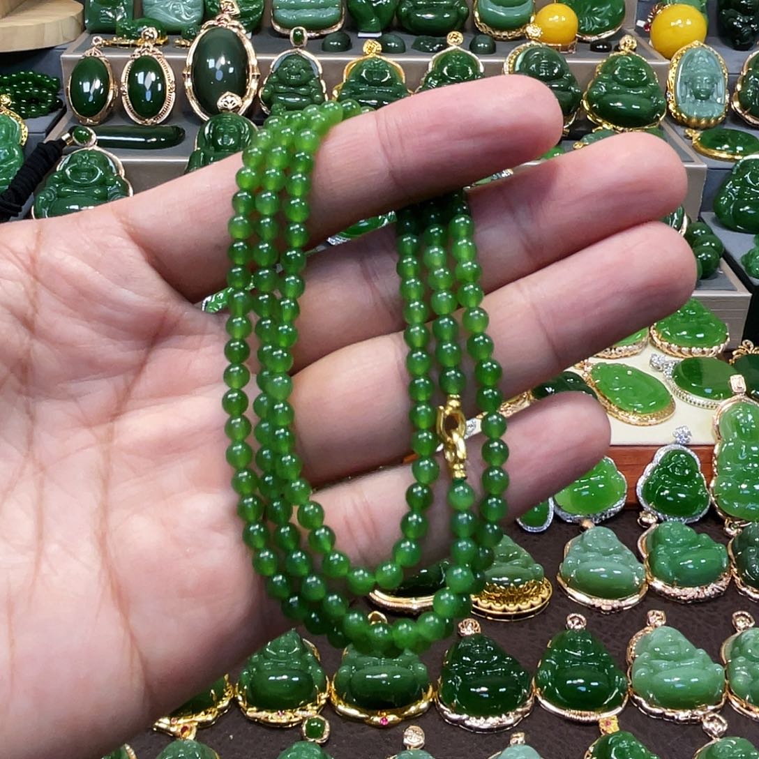 和田玉（碧玉）颈饰18K金镶嵌4mm珠链