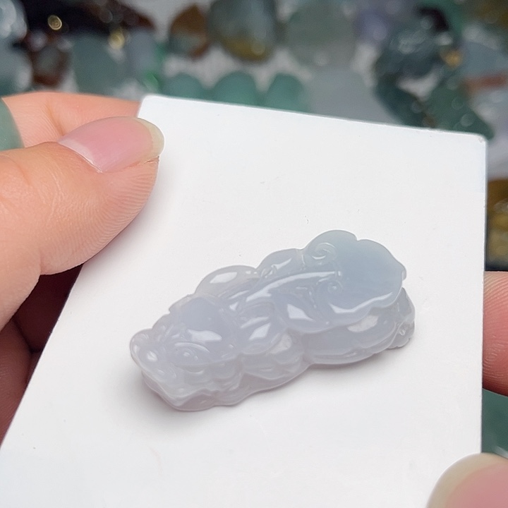 翡翠颈饰未镶嵌貔貅