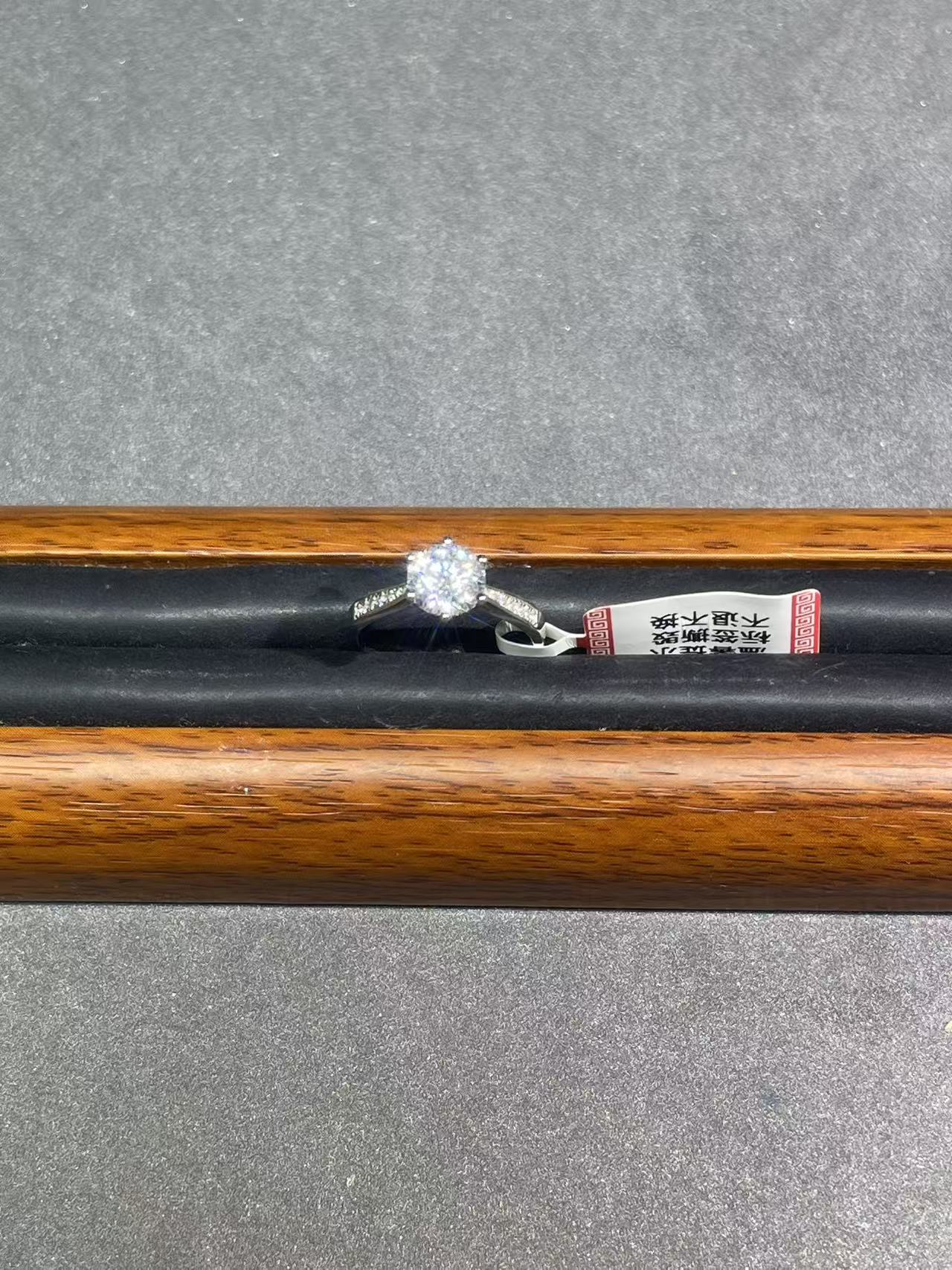 d40小蛮腰六爪戒指多样发
